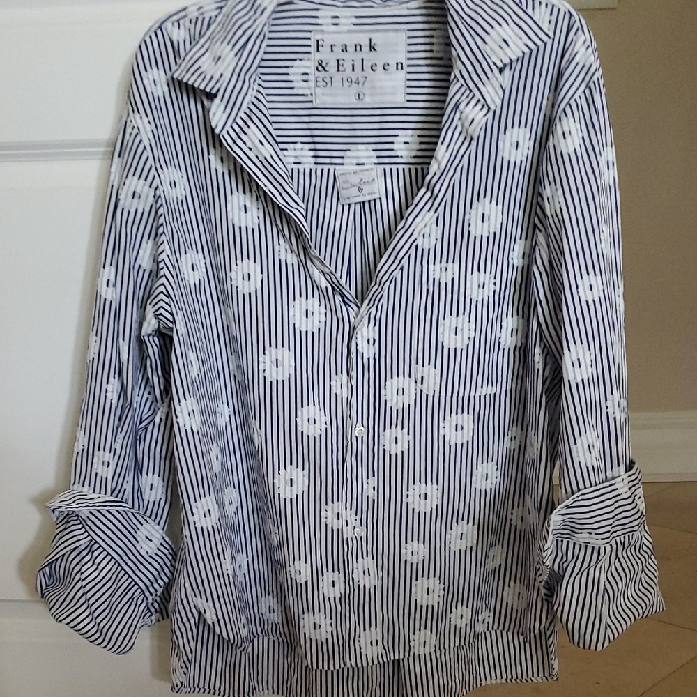 Frank & Eileen Silvio Navy and White Floral Stripe Shirt